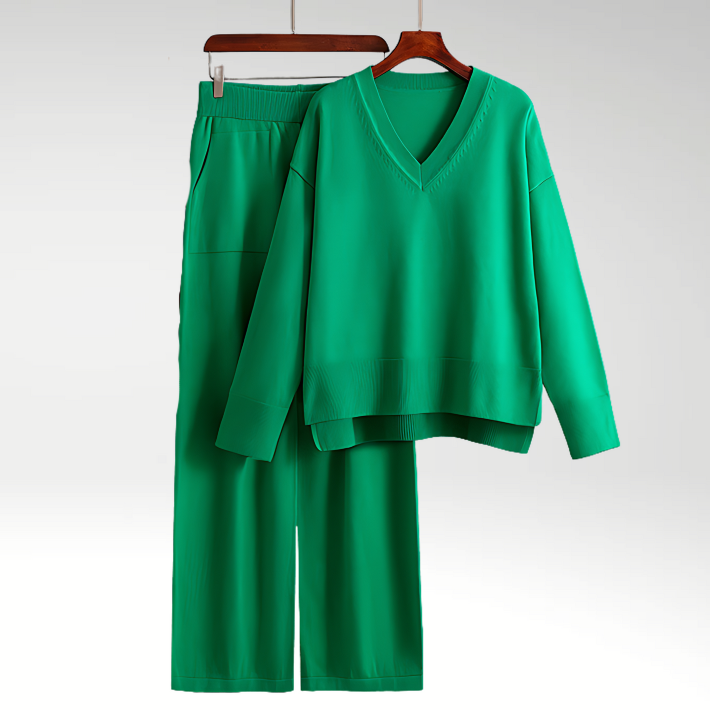 Sophia – Chic V-Neck Lounge Set