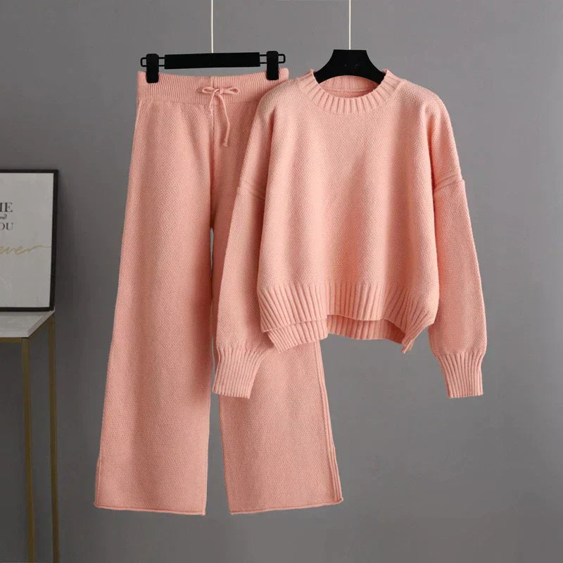 Charlotte – Classic Knit Comfort Set